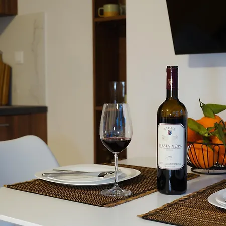 Stylish Near The Sea In Chania Daire Hanya